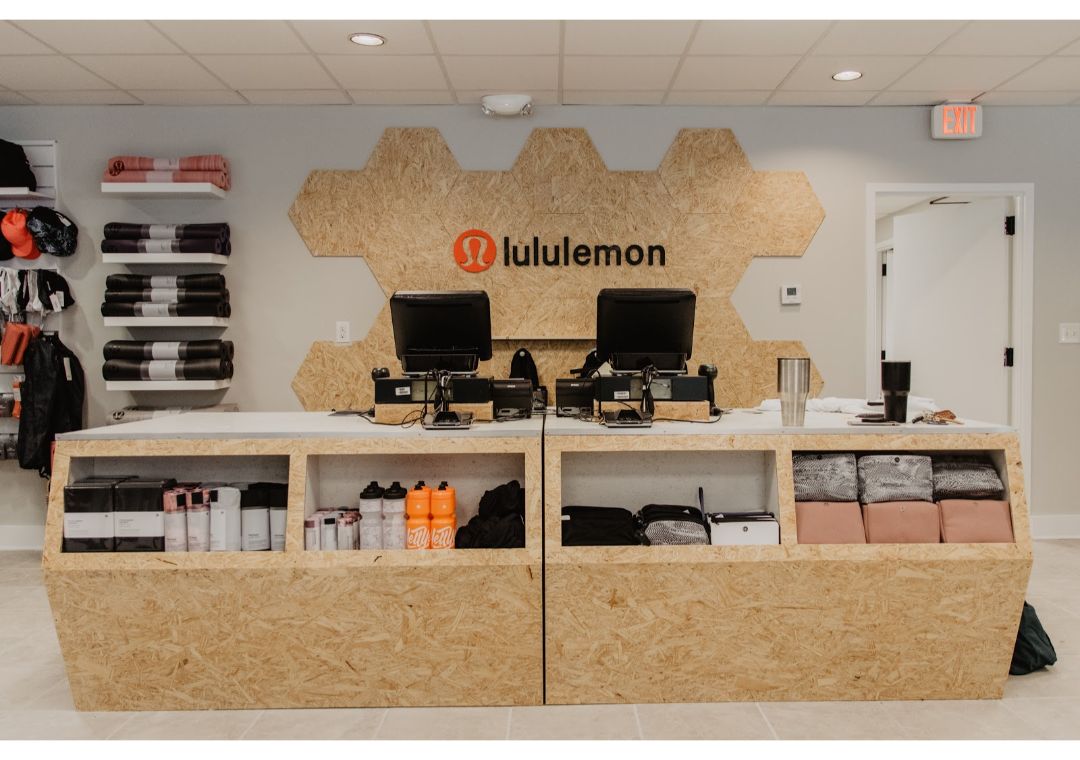 Một trong những dự án yêu thích của Woodbrew Crews: một cửa hàng cho Lululemon.